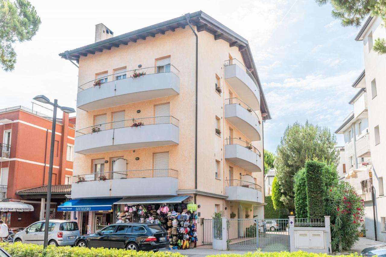 Casa Lina Apartment Caorle Exterior photo