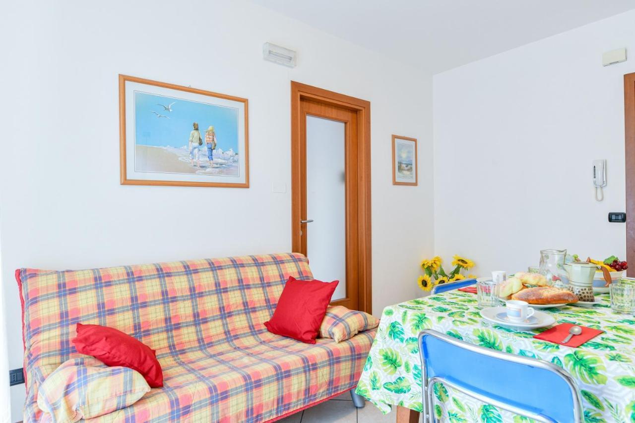Casa Lina Apartment Caorle Exterior photo